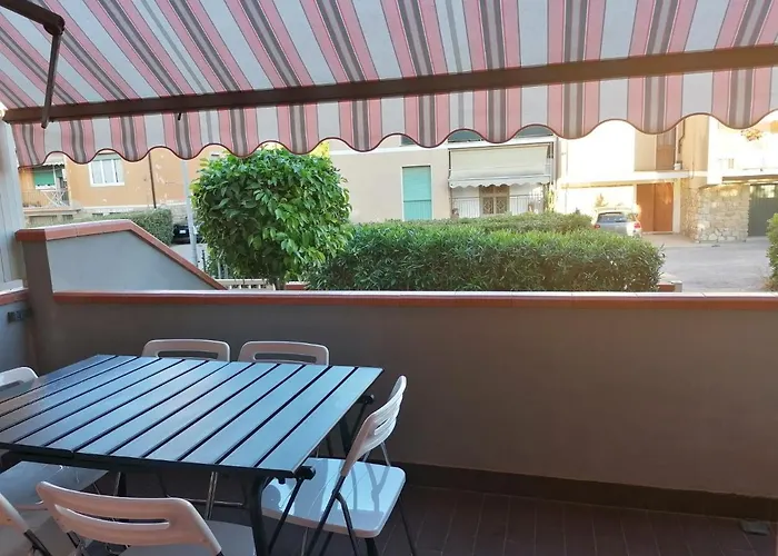 Διαμέρισμα Con 2 Terrazze A 300 Mt Dal Centro Porto Azzurro