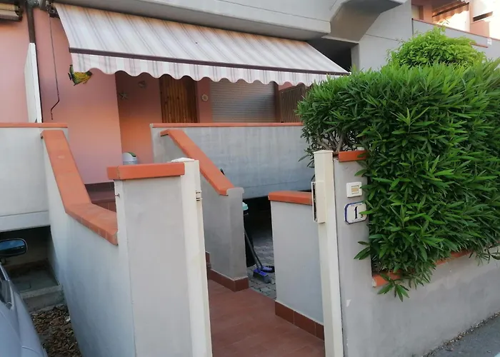 Διαμέρισμα Con 2 Terrazze A 300 Mt Dal Centro Porto Azzurro