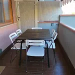 Con 2 Terrazze A 300 Mt Dal Centro Apartment Porto Azzurro