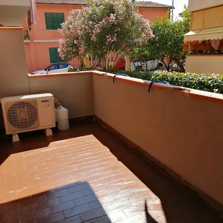 Con 2 Terrazze A 300 Mt Dal Centro * Porto Azzurro