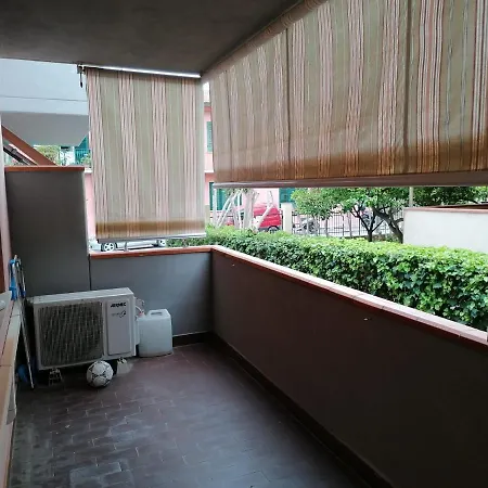 Apartamento Con 2 Terrazze A 300 Mt Dal Centro Porto Azzurro