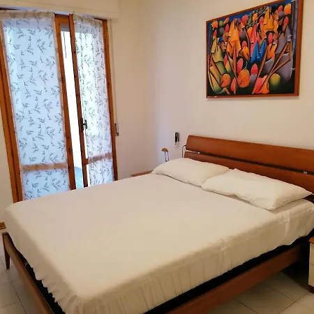 Con 2 Terrazze A 300 Mt Dal Centro