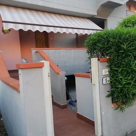 Apartamento Con 2 Terrazze A 300 Mt Dal Centro Porto Azzurro