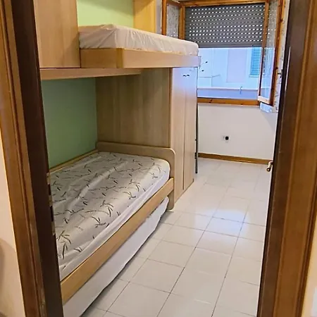 Con 2 Terrazze A 300 Mt Dal Centro Lägenhet *