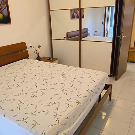 Apartamento Con 2 Terrazze A 300 Mt Dal Centro *