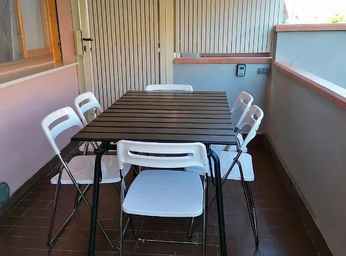 Con 2 Terrazze A 300 Mt Dal Centro Apartamento Porto Azzurro