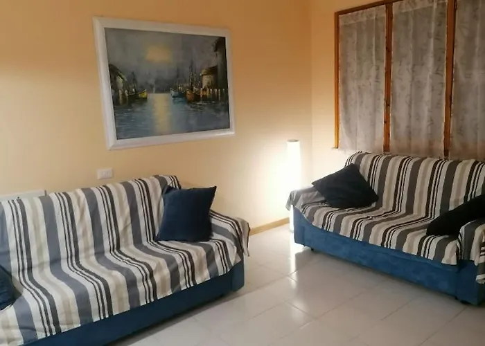 Con 2 Terrazze A 300 Mt Dal Centro Lägenhet Porto Azzurro