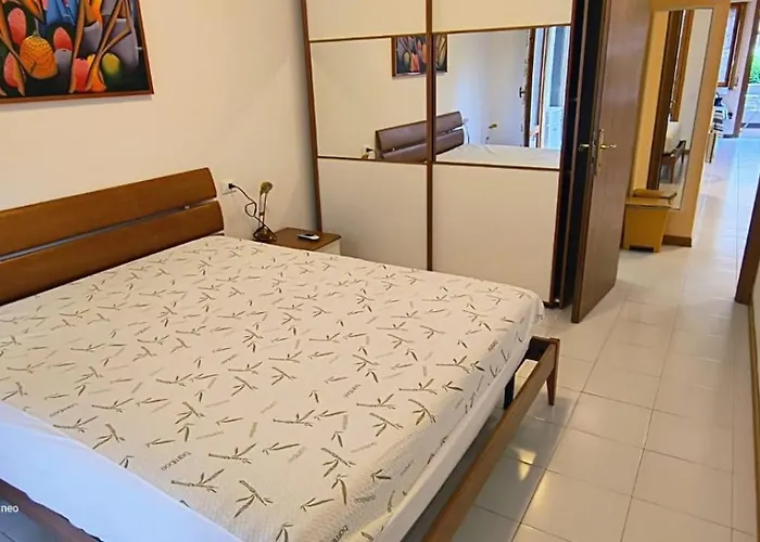 Lägenhet Con 2 Terrazze A 300 Mt Dal Centro *