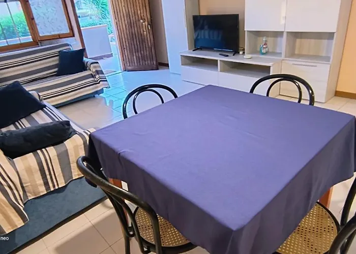 Apartamento Con 2 Terrazze A 300 Mt Dal Centro Porto Azzurro